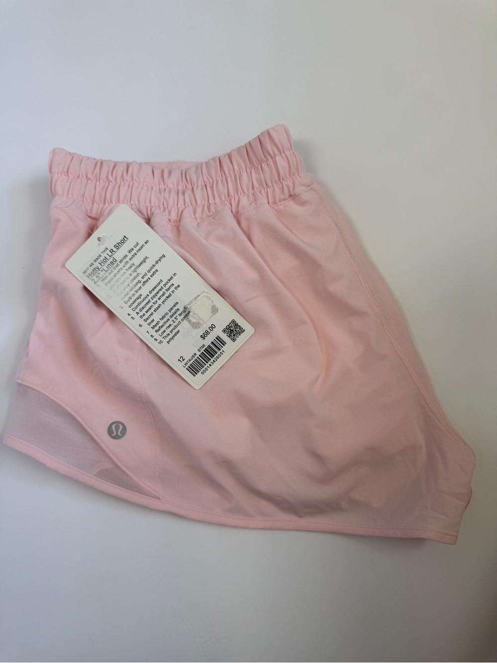 NWT Lululemon Hotty Hot Low-Rise Lined Short 2.5" Strawberry Milkshake Size 12